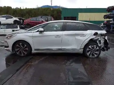 Véhicule à la ferraille citroen ds5 2.0 hdi fap de l'année 2012 alimenté rhhdw10cted4