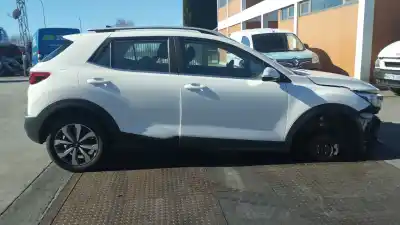 Scrapping Vehicle KIA STONIC (YBCUV) Drive of the year 2020 powered 