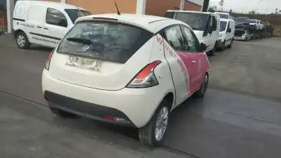 Veículo de Sucata lancia ypsilon (402) gold do ano 2015 alimentado 169a4000