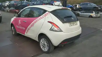 Veículo de Sucata lancia ypsilon (402) gold do ano 2015 alimentado 169a4000