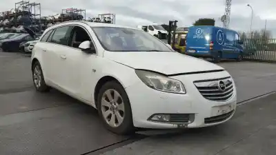 Veículo de Sucata opel insignia sports tourer 2.0 16v cdti do ano 2010 alimentado a20dth