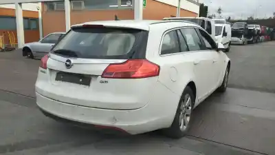 Veículo de Sucata opel insignia sports tourer 2.0 16v cdti do ano 2010 alimentado a20dth