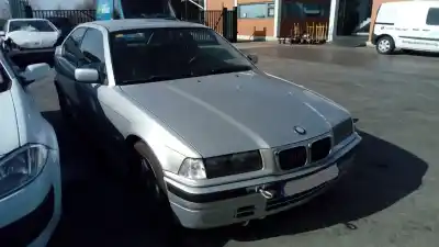 Veículo de Sucata bmw serie 3 compacto (e36) 318tds do ano 2003 alimentado 
