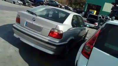 Veículo de Sucata bmw serie 3 compacto (e36) 318tds do ano 2003 alimentado 