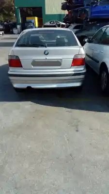 Veículo de Sucata bmw serie 3 compacto (e36) 318tds do ano 2003 alimentado 