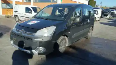 Vehicul casat citroen berlingo station wagon xtr al anului 2014 alimentat 9h06