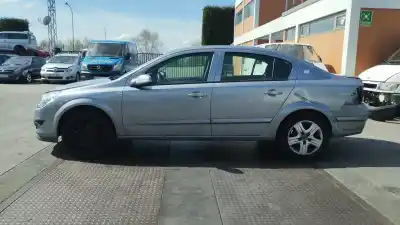 Veículo de Sucata OPEL ASTRA H BERLINA Cosmo do ano 2009 alimentado Z16XER