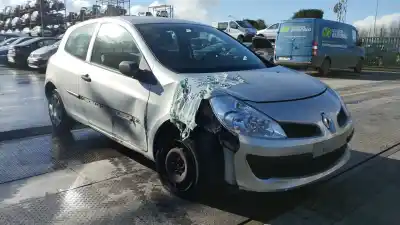 Veículo de Sucata renault clio iii exception do ano 2006 alimentado d4f740