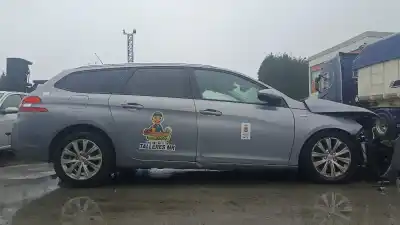 Scrapping Vehicle PEUGEOT 308 Allure of the year 2020 powered YH01
