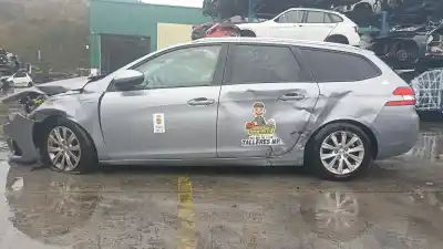 Scrapping Vehicle peugeot 308 allure of the year 2020 powered yh01