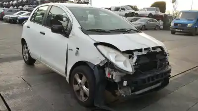 Veicolo di demolizione toyota yaris (ksp9/scp9/nlp9) básico dell'anno 2006 alimentato 1ndtv