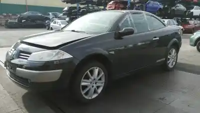 Sloopvoertuig renault megane ii coupe authentique van het jaar 2005 aangedreven k4m t7