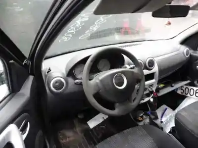 Vehicul casat dacia sandero laureate al anului 2009 alimentat d4f732