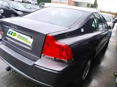 Veículo de Sucata volvo s60 berlina 2.4 diesel do ano 2005 alimentado d5244t2