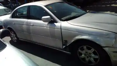 Sloopvoertuig jaguar s-type 3.0 v6 24v cat van het jaar 2000 aangedreven 