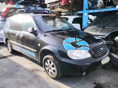 Vehicul casat kia carnival ii 2.9 cdri ex al anului 2004 alimentat 