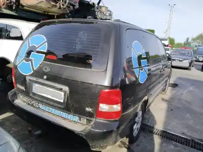 Vehicul casat kia carnival ii 2.9 cdri ex al anului 2004 alimentat 