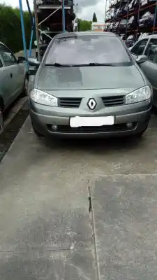 Veículo de Sucata RENAULT MEGANE II BERLINA 3P Confort Authentique do ano 2003 alimentado K4M T7