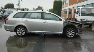 Veículo de Sucata toyota avensis wagon (t25) 2.0 d-4d executive do ano 2003 alimentado 1cdftv