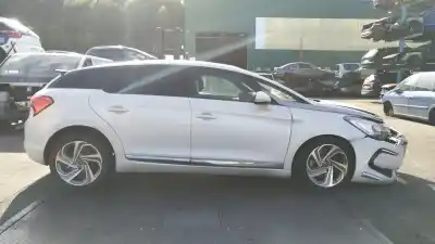 Veicolo di demolizione CITROEN DS5 Style dell'anno 2016 alimentato AH02