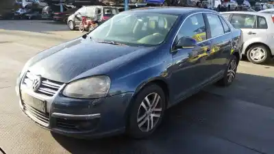 Здавання транспортного засобу volkswagen jetta (1k2) advance року 2007 потужний bxe