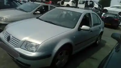 Здавання транспортного засобу VOLKSWAGEN BORA BERLINA (1J2) Highline року 2000 потужний AKL