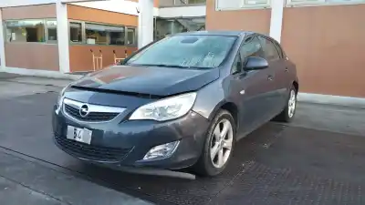 Здавання транспортного засобу opel astra j lim. cosmo року 2010 потужний a17dtr