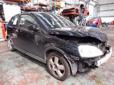 Veicolo di demolizione OPEL CORSA C Blue Line dell'anno 2004 alimentato Z12XE