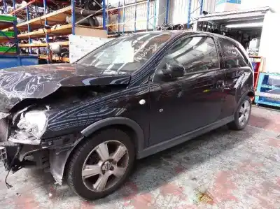 Sloopvoertuig opel corsa c blue line van het jaar 2004 aangedreven z12xe