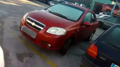 Veículo de Sucata chevrolet aveo lt do ano 2008 alimentado 