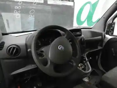 Veicolo di demolizione fiat doblo monospace (119_, 223_) 1.3 jtd dell'anno 2006 alimentato 199a2000