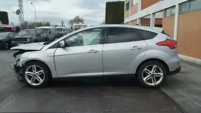 Veículo de Sucata ford focus turn. titanium do ano 2016 alimentado xwda
