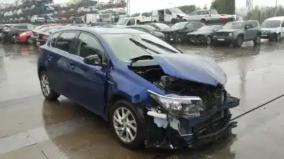 Scrapping Vehicle toyota auris (_e18_) 1.8 hybrid (zwe186_) of the year 2017 powered 2zr