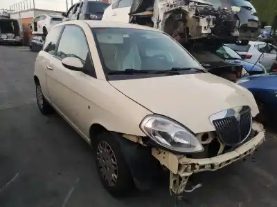 Véhicule à la ferraille lancia                                             ypsilon (101)                                                                                                                                                                                                                                              1.2 8v                                                                                                                                                                                                                                                     de l'année 2006 alimenté 188a4000