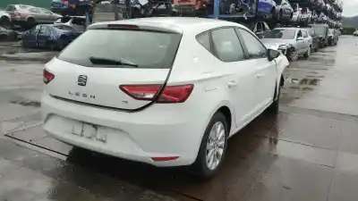 Здавання транспортного засобу seat leon (5f1) style року 2013 потужний cmba