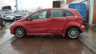 Здавання транспортного засобу MERCEDES-BENZ CLASE B (W245) 180 CDI (245.207) року 2005 потужний 640940