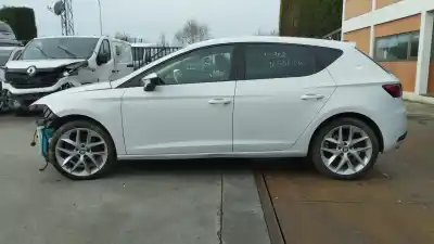 Здавання транспортного засобу seat leon (5f1) fr plus року 2023 потужний crmb