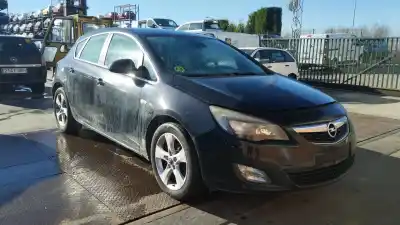 Здавання транспортного засобу opel astra j lim. cosmo року 2010 потужний a17dtr