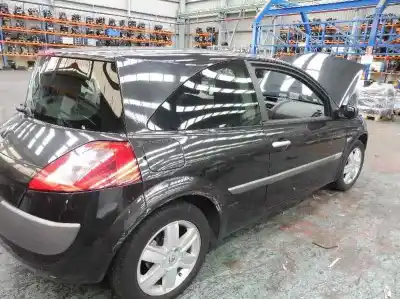 Veículo de Sucata renault megane ii berlina 3p confort authentique do ano 2003 alimentado k4m760