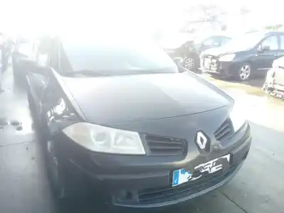 Veículo de Sucata renault megane ii classic berlina confort authentique do ano 2002 alimentado k4j d7