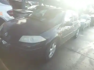 Veículo de Sucata renault megane ii classic berlina confort authentique do ano 2002 alimentado k4j d7