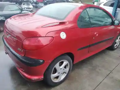 Sloopvoertuig peugeot 206 cc cc van het jaar 2003 aangedreven nfutu5jp4