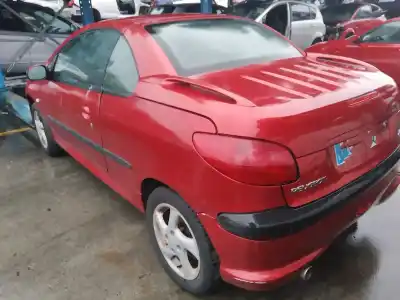 Sloopvoertuig peugeot 206 cc cc van het jaar 2003 aangedreven nfutu5jp4