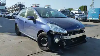 Veículo de Sucata peugeot 208 style do ano 2013 alimentado hm01