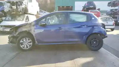 Veículo de Sucata peugeot 208 style do ano 2013 alimentado hm01