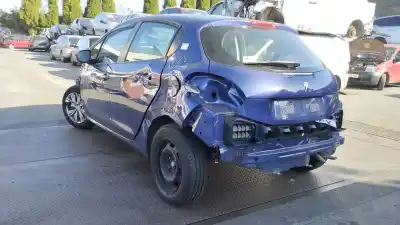 Veículo de Sucata peugeot 208 style do ano 2013 alimentado hm01