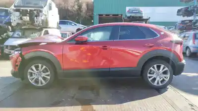 Vehículo de desguace MAZDA CX-30 ZENITH del año 2022 con motor PE