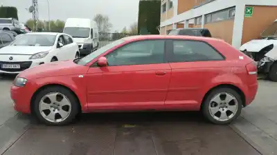 Vehículo de desguace AUDI A3 (8P) 2.0 TDI Ambiente del año 2005 con motor BKD