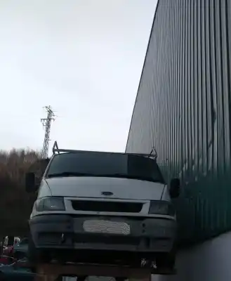 Veículo de Sucata ford transit mod. 2000 combi 2.0 tde cat do ano 2002 alimentado 