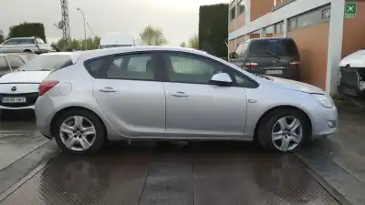 Здавання транспортного засобу opel astra j lim. enjoy року 2011 потужний a13dte
